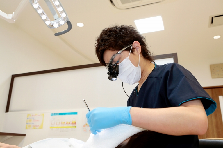 アメリカで普及が進む最新治療法「ドックスベスト・セメント」でむし歯を削らずに治療できます